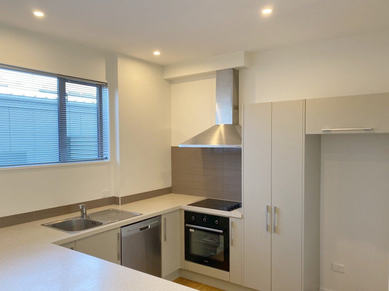 62 Fairfield Avenue, Addington, Christchurch - Carousel 2