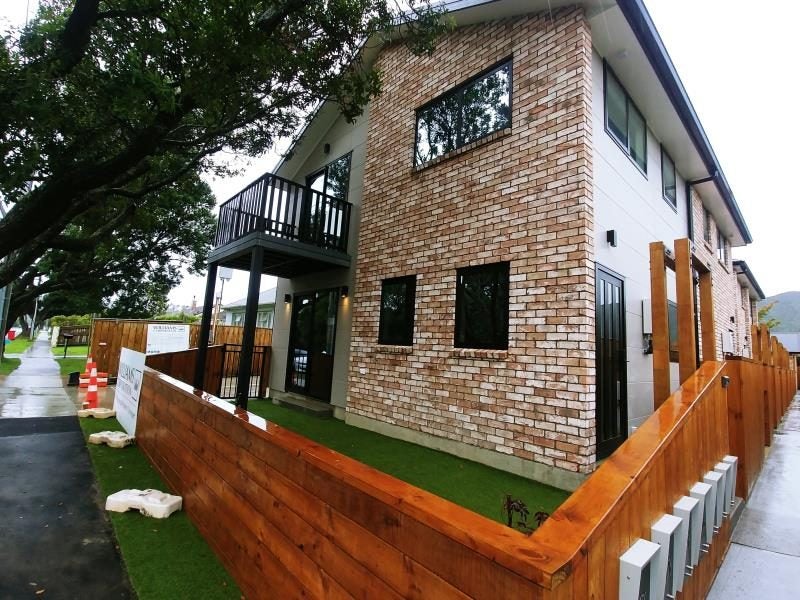 1/176 Cambridge Terrace, Fairfield, Lower Hutt - Carousel 1