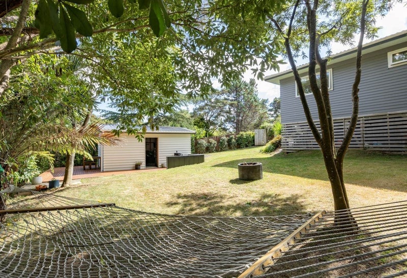 196 Glengarry Road, Glen Eden, Auckland - Carousel 2