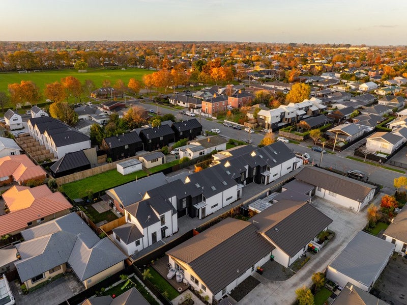25 Allard Street, Edgeware, Christchurch - Carousel 24