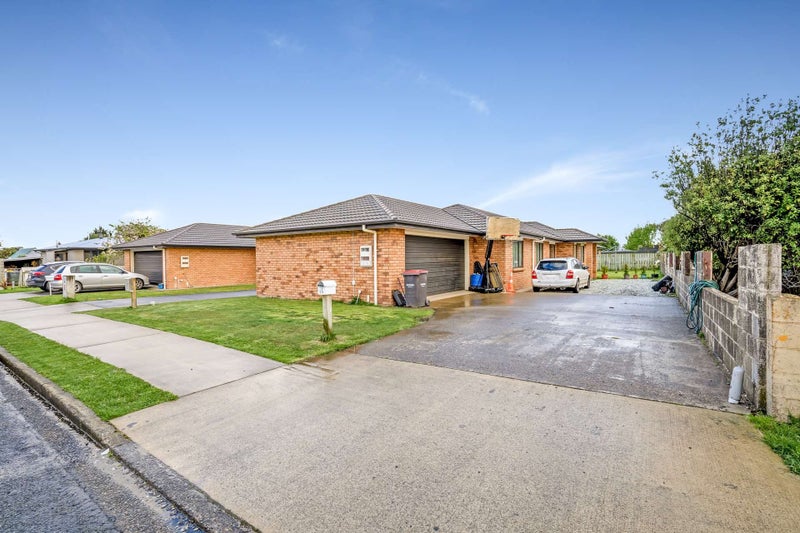 56 Avon Road, Clifton, Invercargill - Carousel 1