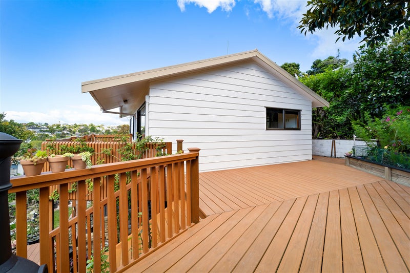 2/18 Clensmore Place, Torbay, Auckland - Carousel 2