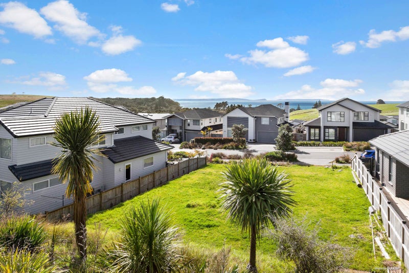 62 Headland Drive, Long Bay, Auckland - Carousel 6