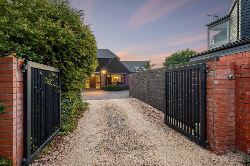 8 Frith Place, Burnside, Christchurch - Carousel 21