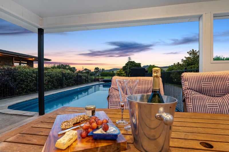 100 Takahiwai Road, Whangarei - Carousel 1