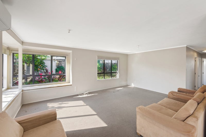 12B Oratu Place, Manurewa, Auckland - Carousel 2