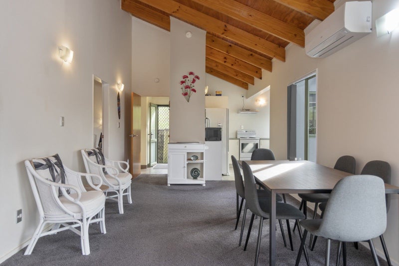 40 Sunvale Place, Gate Pa, Tauranga - Carousel 2