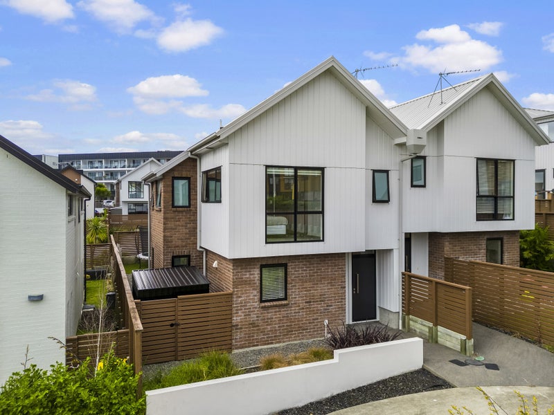 10 Orca Drive, Stanmore Bay, Whangaparaoa - Carousel 1