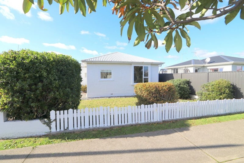 5 Stirling Street, Windsor, Invercargill - Carousel 1