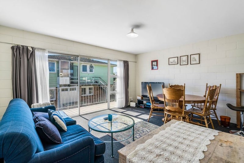 4/38 Kingsway Avenue, Sandringham, Auckland - Carousel 1