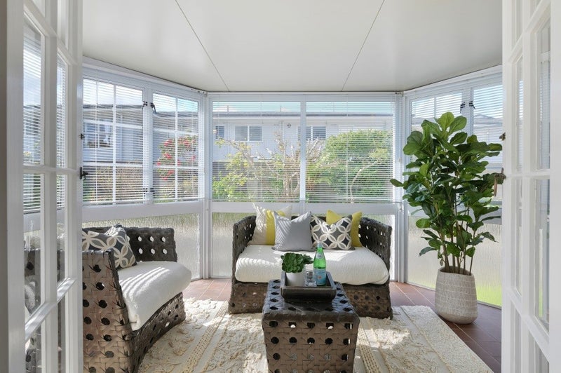 2/8 Pierce Road, Milford, Auckland - Carousel 2