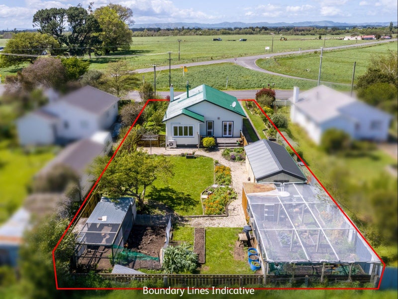 6 South Featherston Road, South Featherston, Featherston - Carousel 30