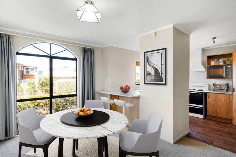 4 Dunsford Mews, Hamilton Central, Hamilton - Carousel 1