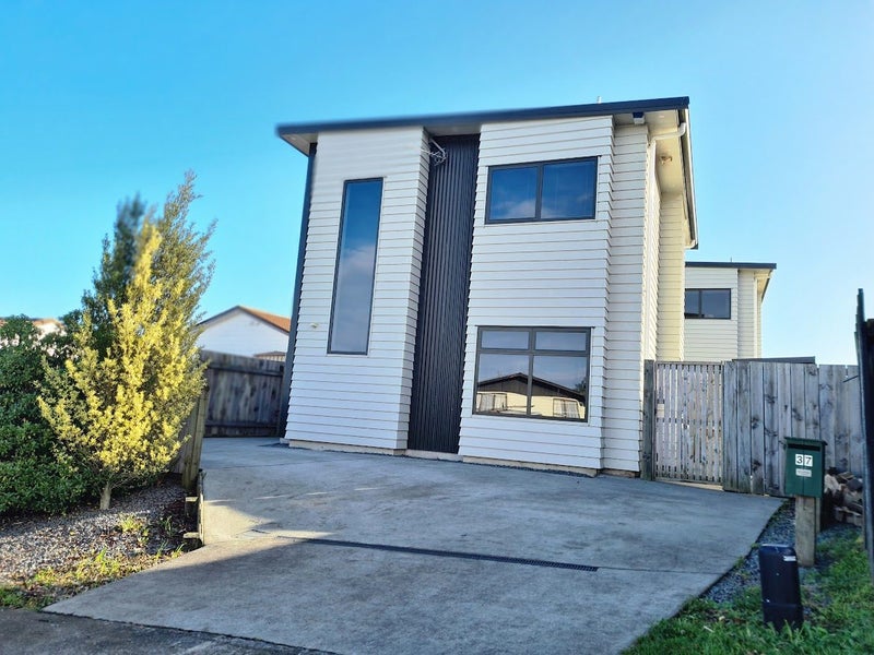 37 Rothwell Street, Titahi Bay, Porirua - Carousel 1