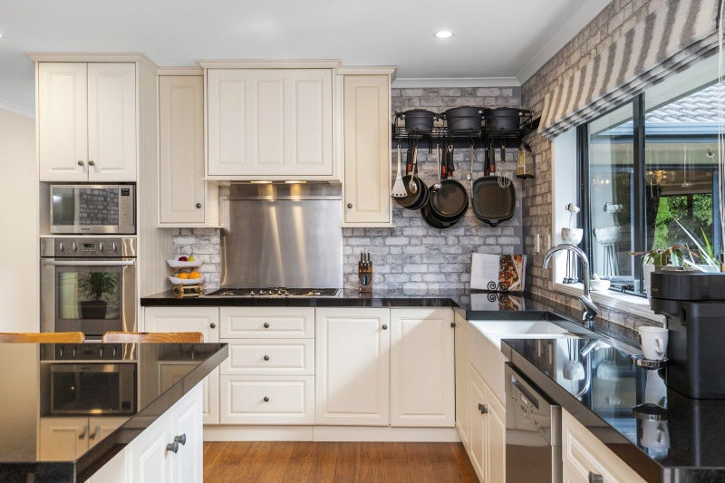 61 Contour Avenue, Pyes Pa, Tauranga - Carousel 1