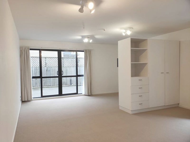 10/169 Fitzgerald Avenue, Christchurch Central, Christchurch - Carousel 2