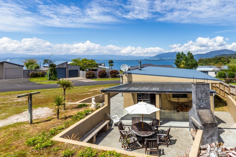 3 Te Ariki Drive, Kuratau, Tūrangi - Carousel 1