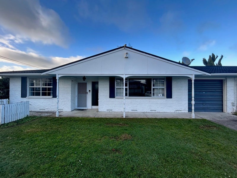 301 Peachgrove Road, Fairfield, Hamilton - Carousel 2