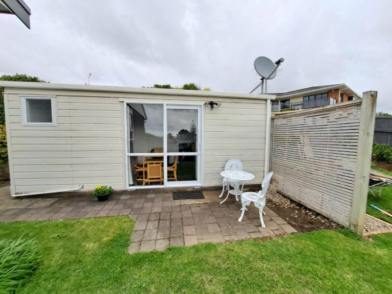 8 Walmer Grove, Bell Block, New Plymouth - Carousel 2