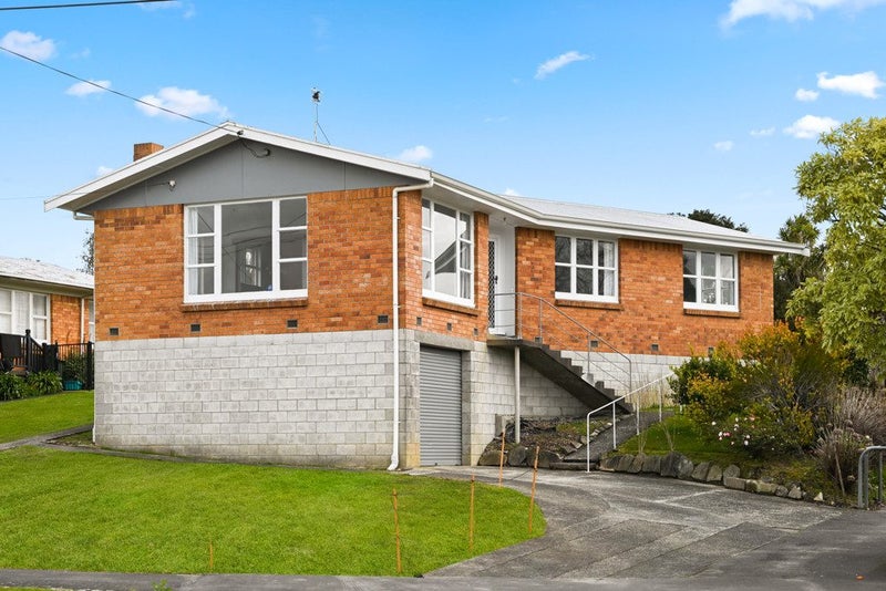 43 Urlich Avenue, Melville, Hamilton - Carousel 1