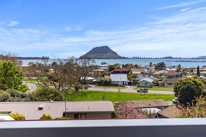 18 Andrew Place, Otumoetai, Tauranga - Carousel 2