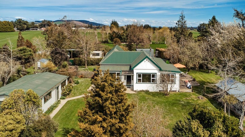 0 Branch Leatham, Wairau Valley, Marlborough - Carousel 1