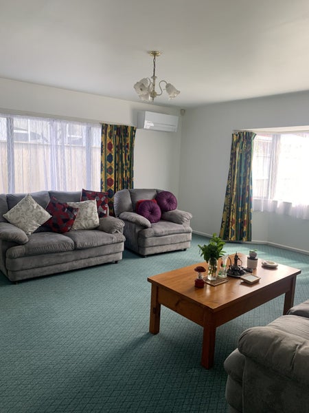 122A Hutchinson Avenue, New Lynn, Auckland - Carousel 2