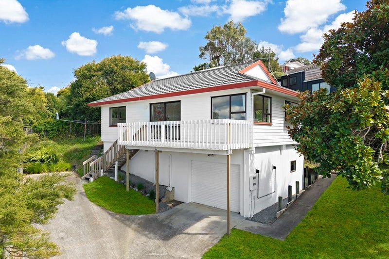 2/16 Kupari Place, Tōtara Vale, Auckland - Carousel 1