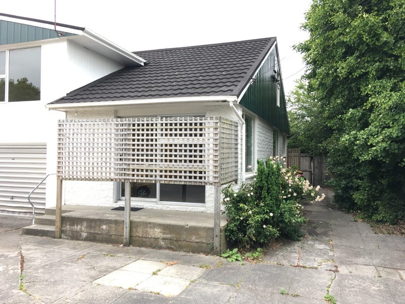 2/8A Elmwood Road, Strowan, Christchurch - Carousel 14