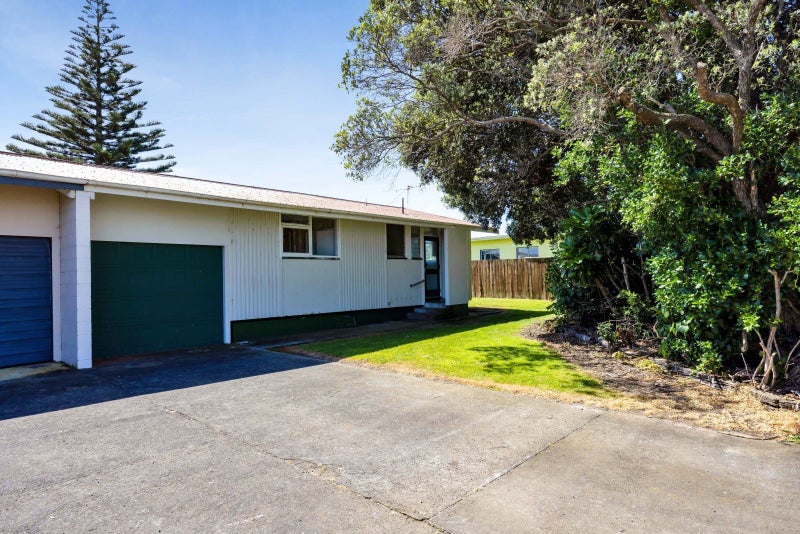 24B Allison Street, Opunake - Carousel 1