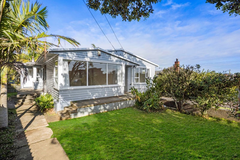 23 Carlton Street, Hillsborough, Auckland - Carousel 1