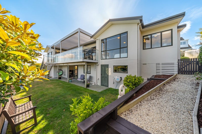 14 Spinnaker Drive, Whitby, Porirua - Carousel 50