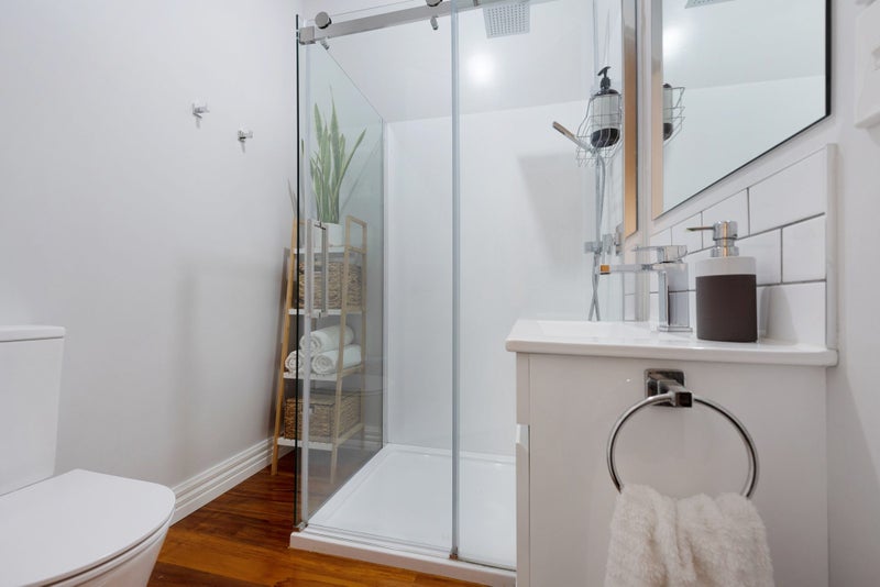 1/32 Cuba Street, Te Aro, Wellington - Carousel 11