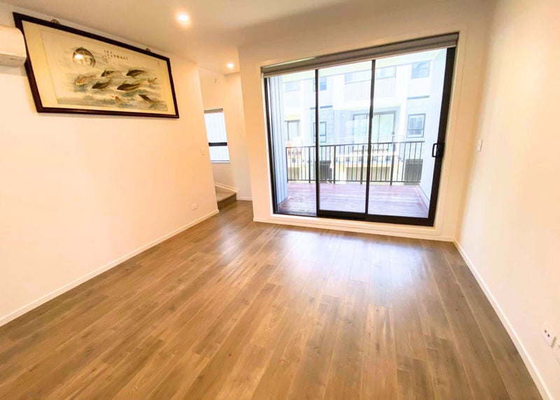 15 Houkura Way, Sandringham, Auckland - Carousel 2