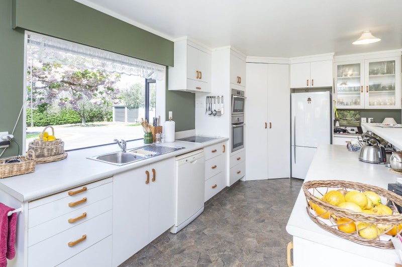 23 Dickens Lane, Otamatea, Whanganui - Carousel 2