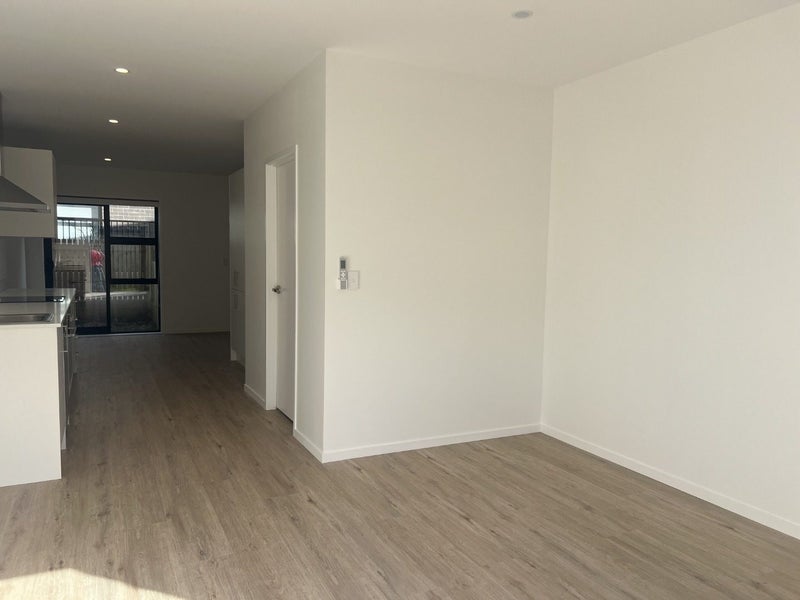 62 Rauemi Way, Te Atatū South, Auckland - Carousel 12