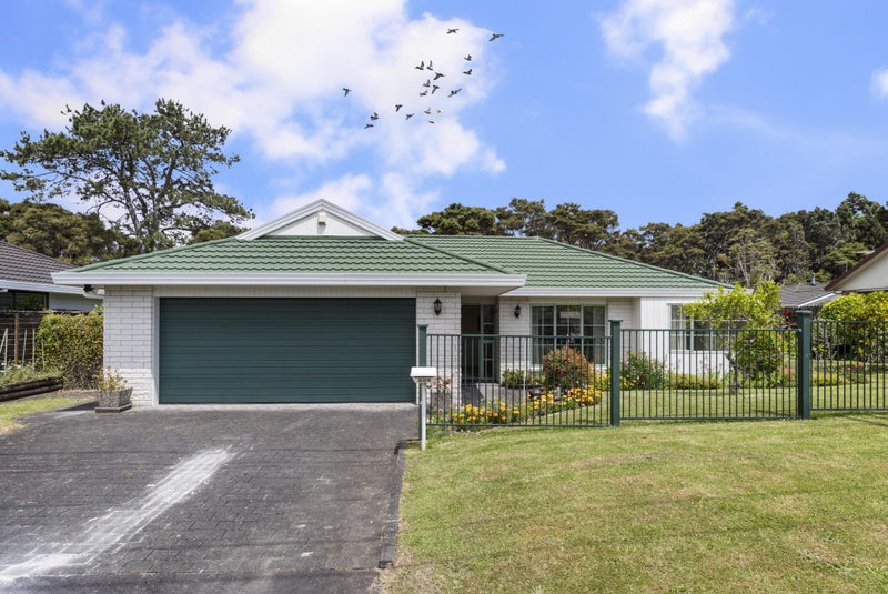 208 Glengarry Road, Glen Eden, Auckland - Carousel 2