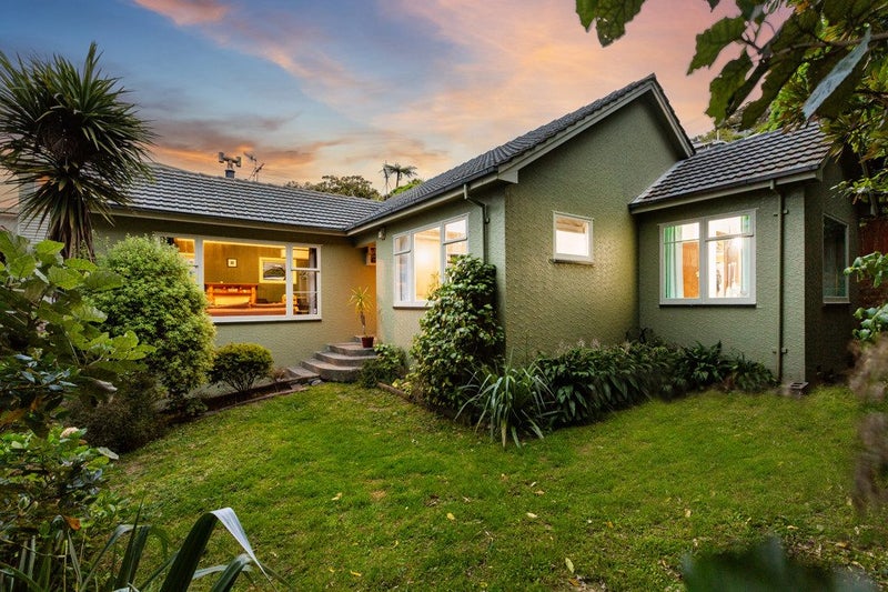 46 Mana Street, Vogeltown, Wellington - Carousel 1