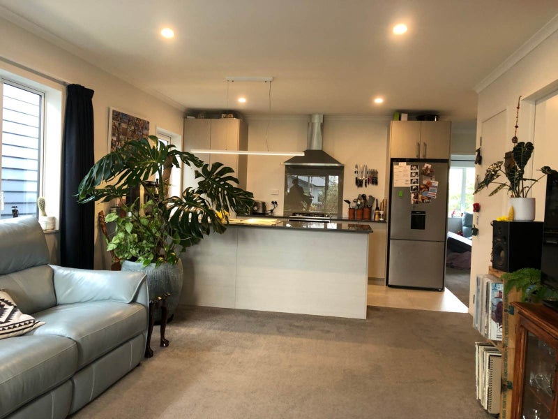 125 Kuaka Drive, Takanini, Auckland - Carousel 2