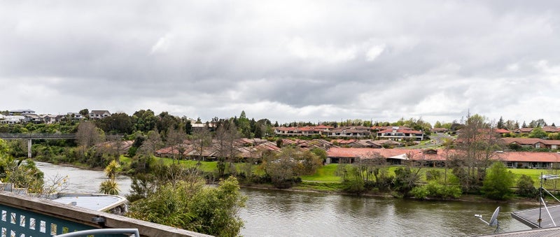 21 Sycamore Place, Pukete, Hamilton - Carousel 1