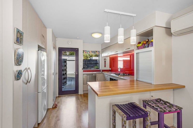 30A Peacock Street, Christchurch Central, Christchurch - Carousel 1