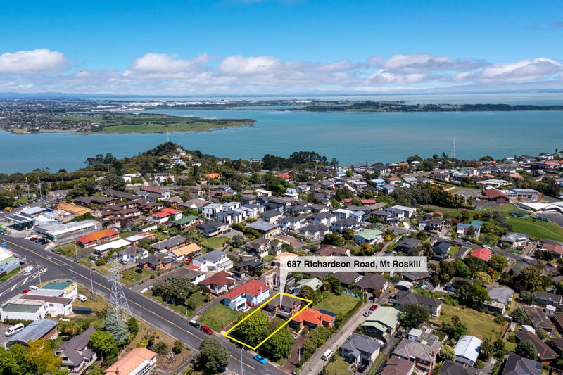 687 Richardson Road, Mount Roskill, Auckland - Carousel 1