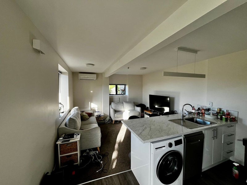 18 Lincoln Street, Brooklyn, Wellington - Carousel 2