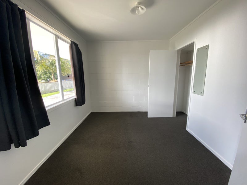 2/12 Renfrew Avenue, Sandringham, Auckland - Carousel 2