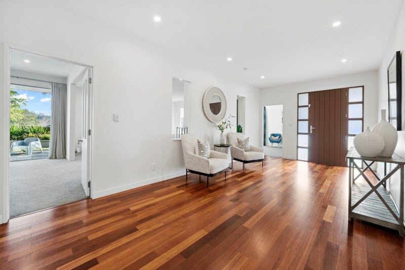 23 George Deane Place, Greenhithe, Auckland - Carousel 2