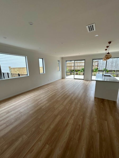 15B Gulf Crest, Bucklands Beach, Auckland - Carousel 2
