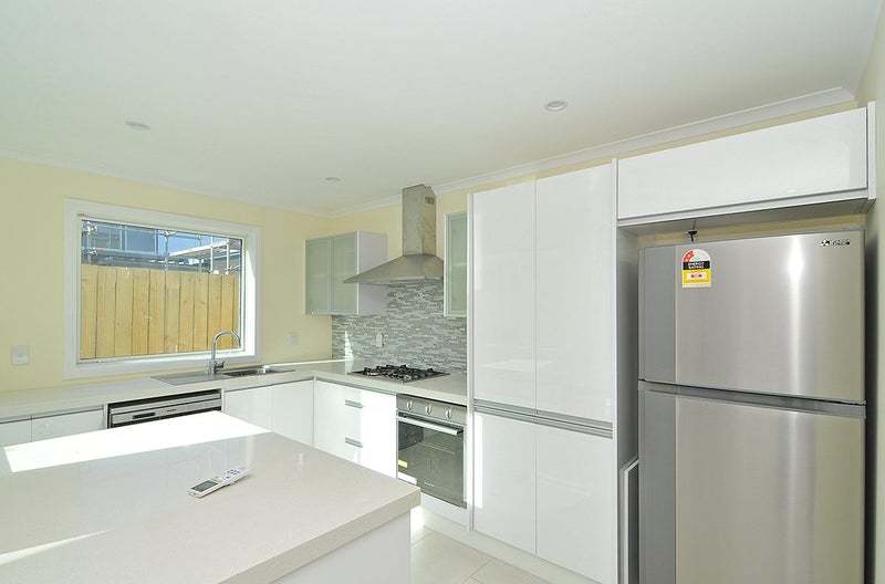 10A Te Wharepouri Street, Berhampore, Wellington - Carousel 2