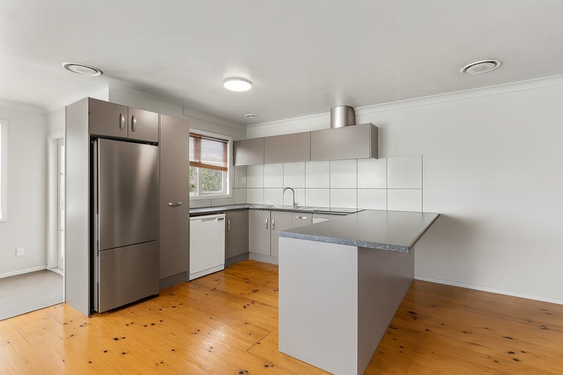 1 Cedar Place, Hillcrest, Hamilton - Carousel 2