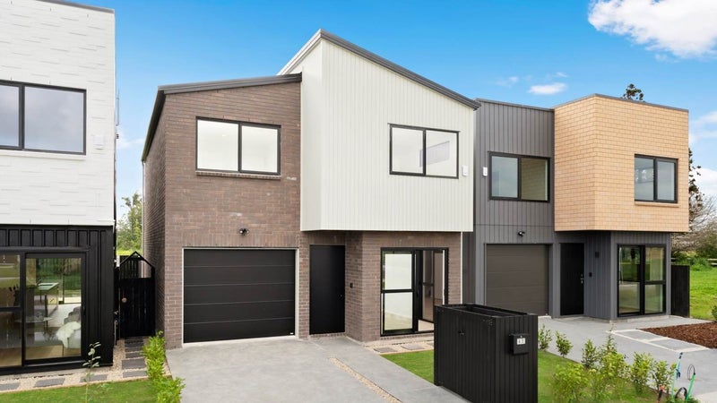 45 Picnic Point Road, Hobsonville, Auckland - Carousel 1