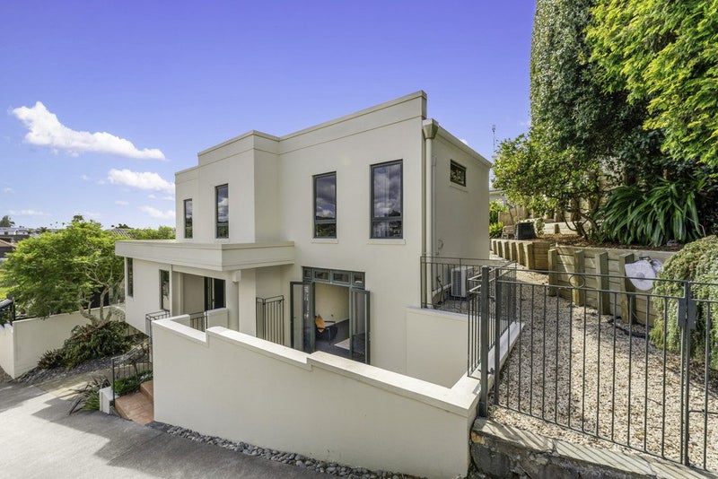 7B Nihill Crescent, Mission Bay, Auckland - Carousel 1